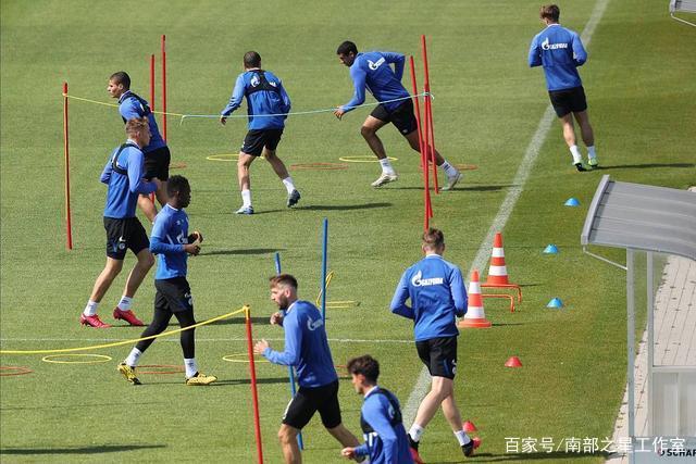 组图：世界杯-法国0-2西班牙 姆巴佩落寞离场